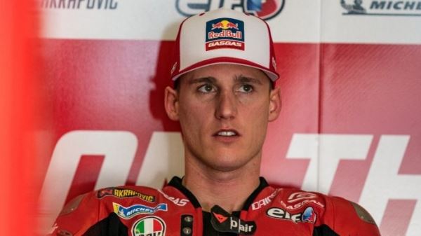 Испанский мотогонщик Эспаргаро получил тяжелые травмы после падения на Гран-при Португалии в классе MotoGP0